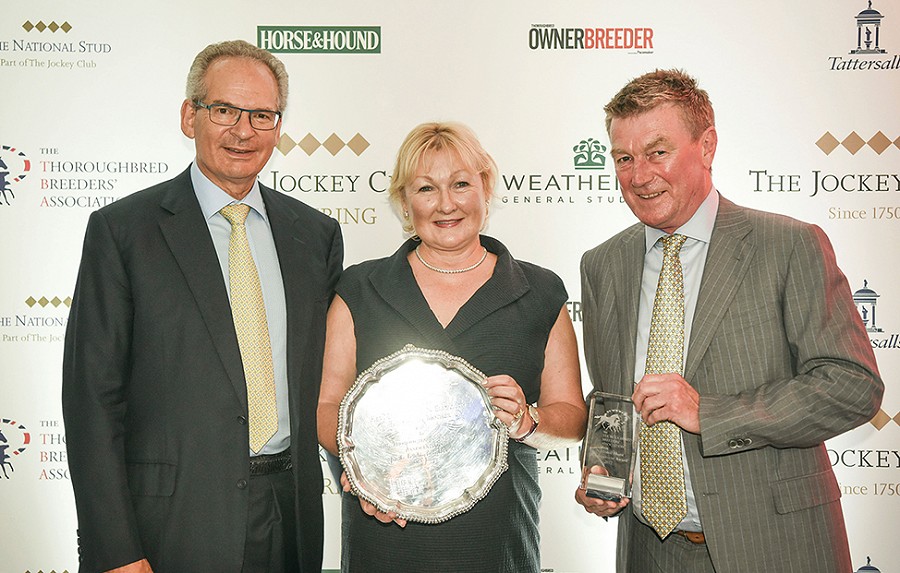 James & Jean Potter receive the Queen Mother’s Silver Salver from Robert Waley-Cohen