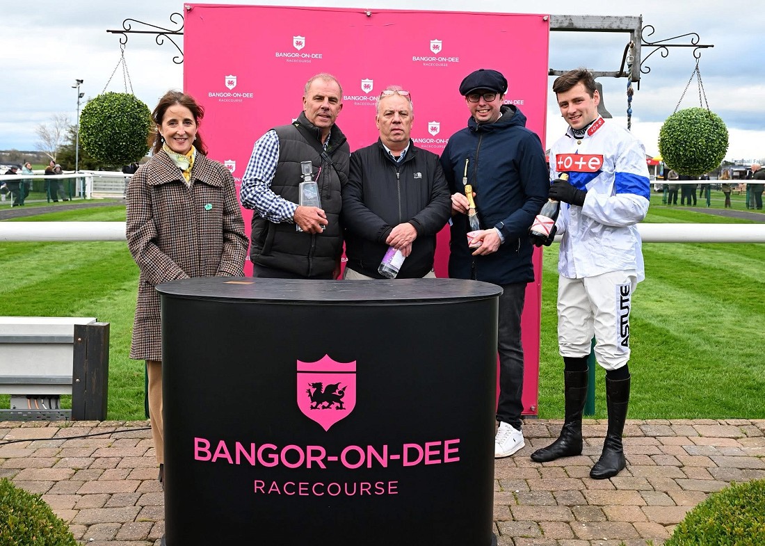 Titan Discovery   Bangor2